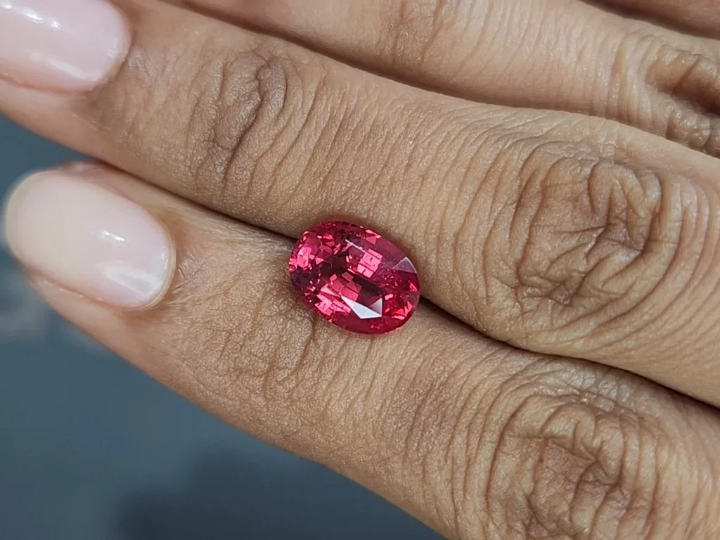 Red spinel Mahenge oval cut 3.16 carats, Tanzania Image №2