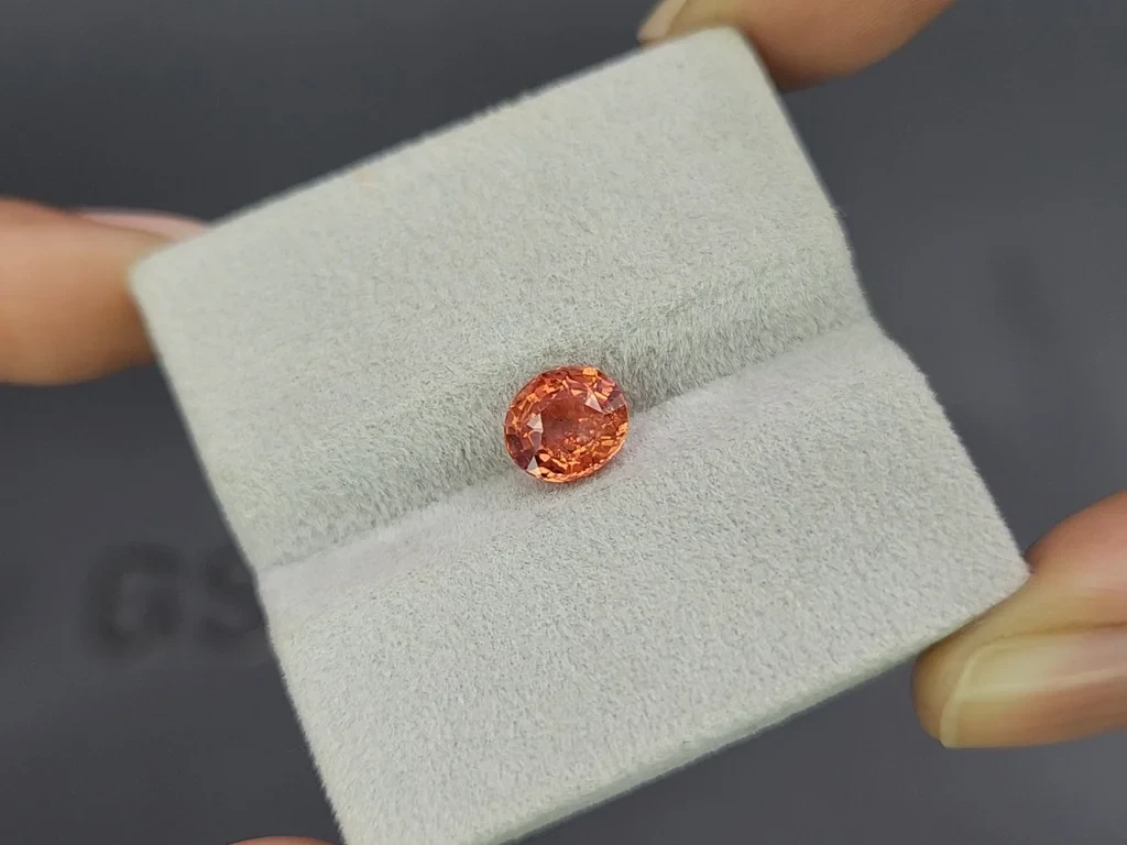 Unheated sapphire Padparadscha oval cut 2.03 carats, Sri Lanka  Image №4