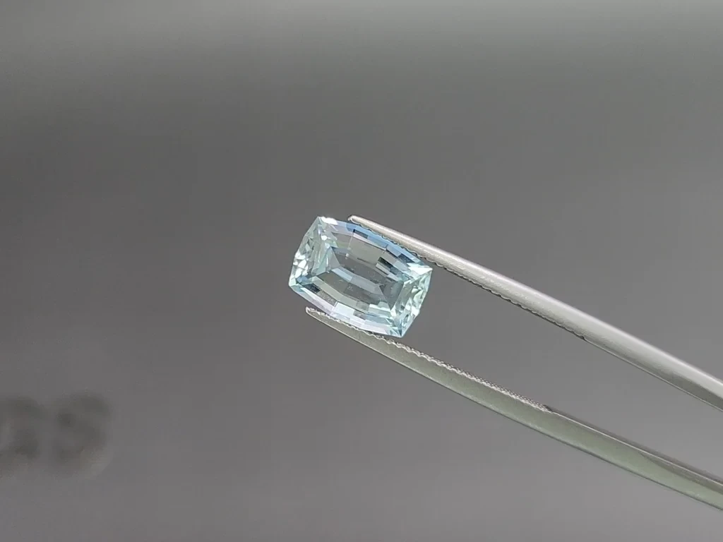 Aquamarine step cushion cut 2.43 carats, Madagascar  Image №3