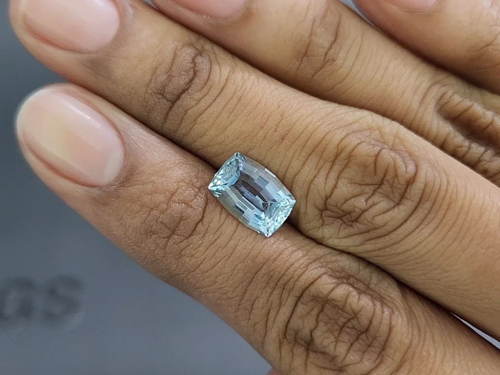 Aquamarine step cushion cut 2.43 carats, Madagascar  Image №2