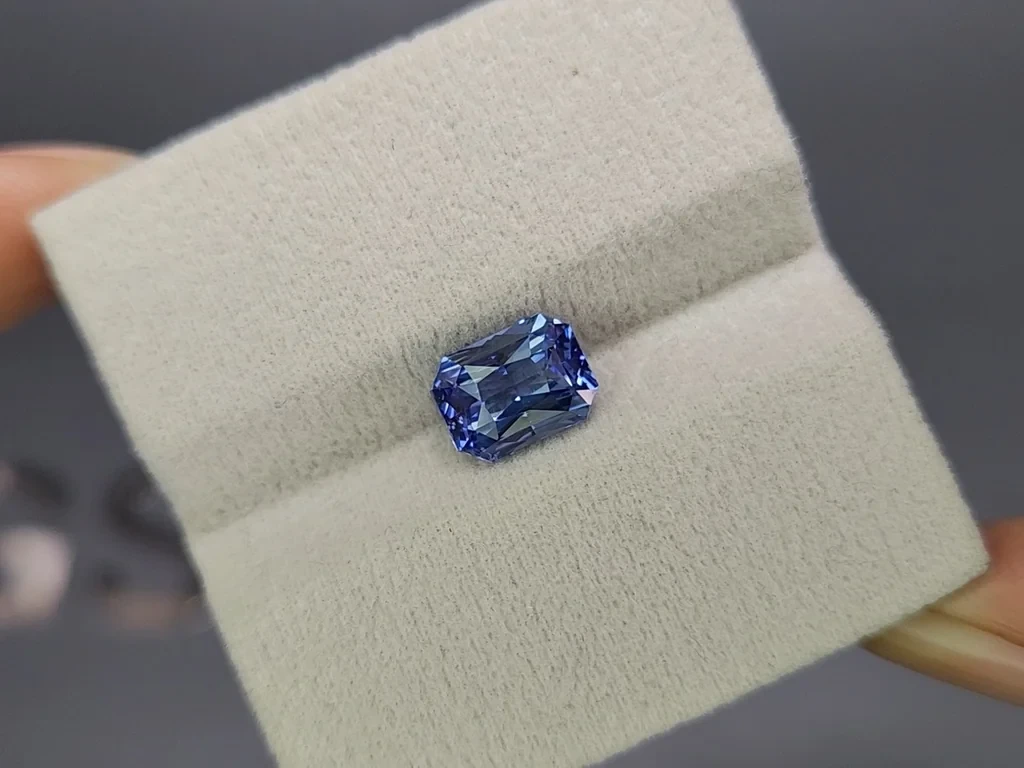 Blue sapphire radiant cut 3.05 carats, Sri Lanka Image №4