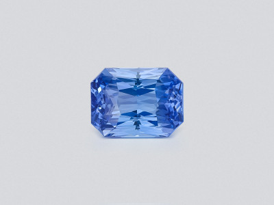 Blue sapphire radiant cut 3.05 carats, Sri Lanka photo