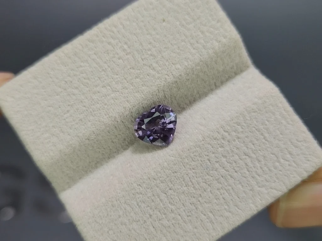 Violett spinel heart shape 1.51 carats, Tanzania Image №4