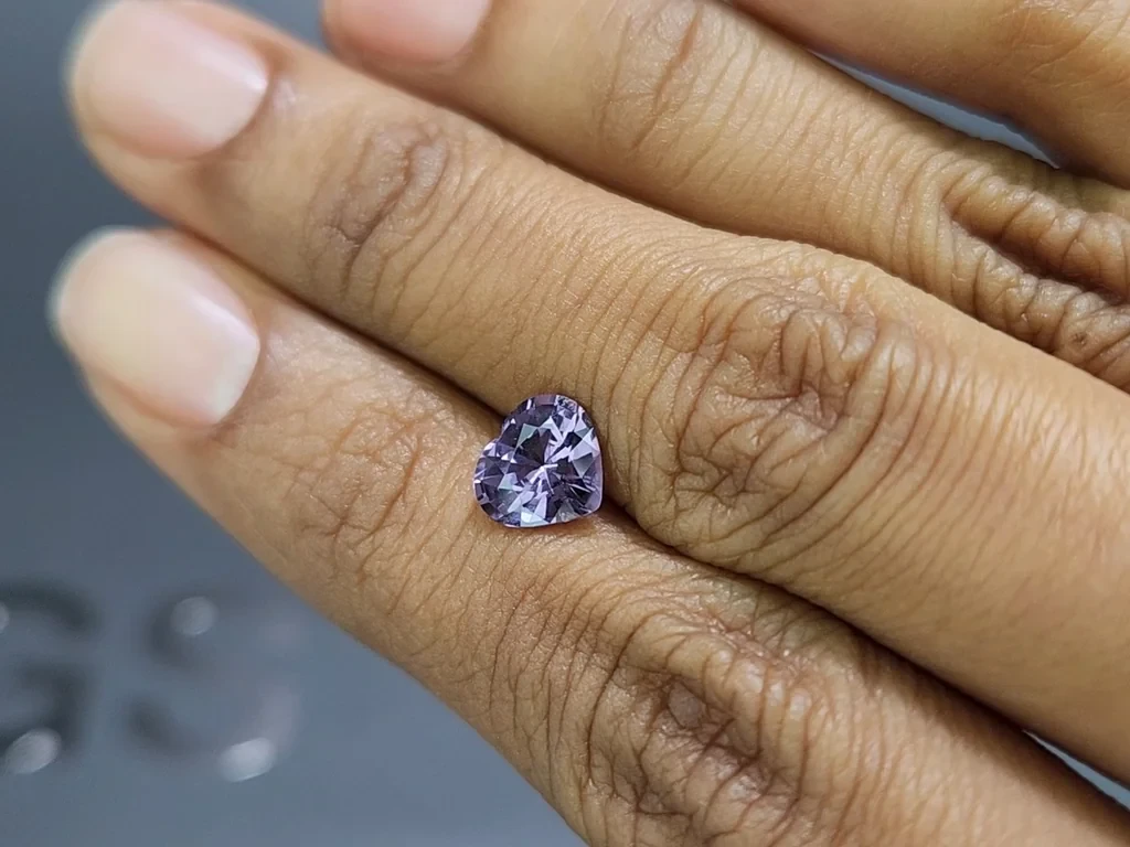 Violett spinel heart shape 1.51 carats, Tanzania Image №2