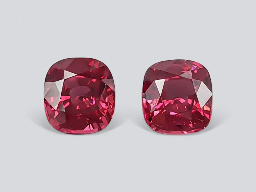 Pair of bright red cushion cut Mahenge spinels 5.03 carats, Tanzania Image №1