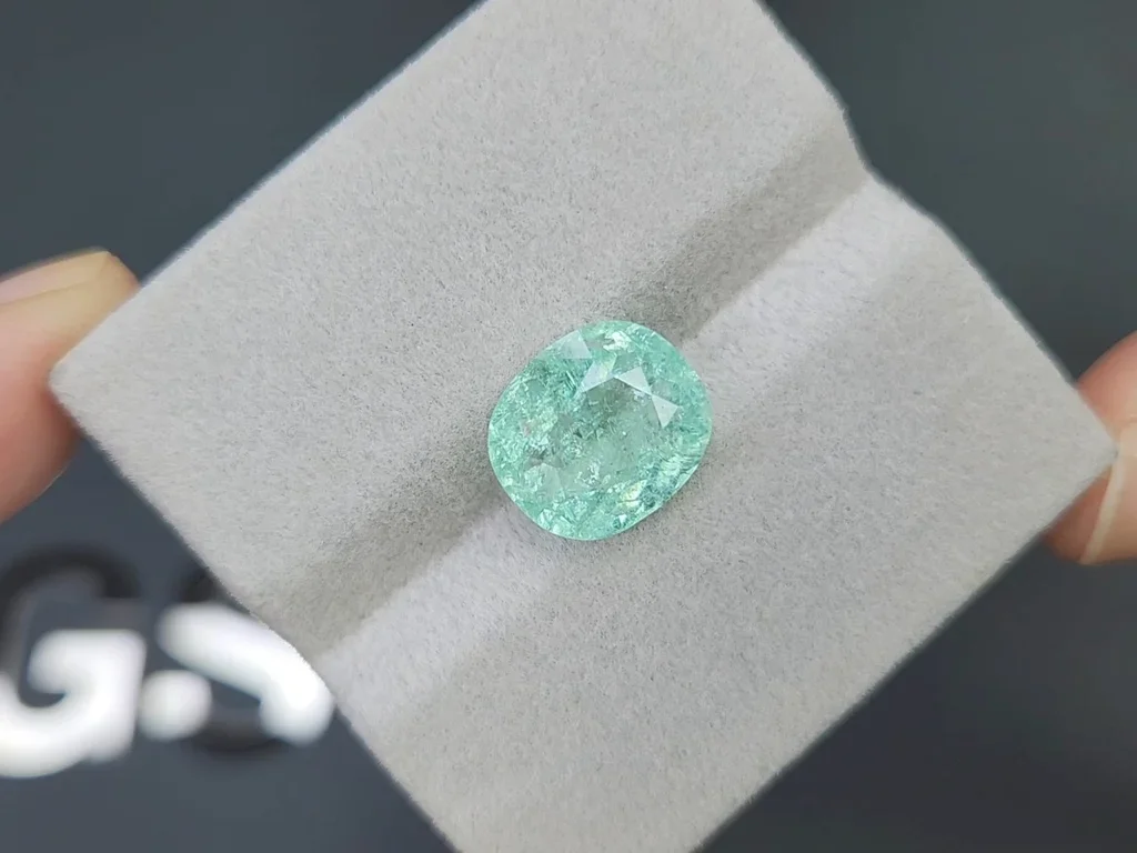 Paraiba tourmaline in cushion cut 5.14 carats, Mozambique  Image №4