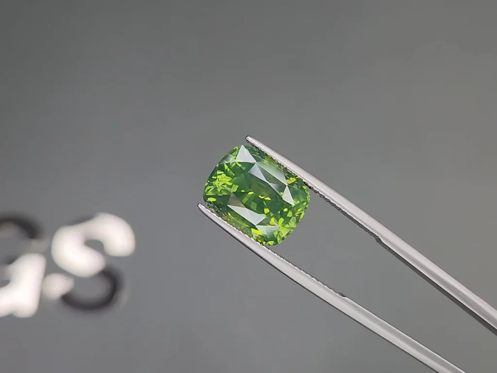 Rare natural green zircon in cushion cut 8.50 carats, Tanzania  Image №3