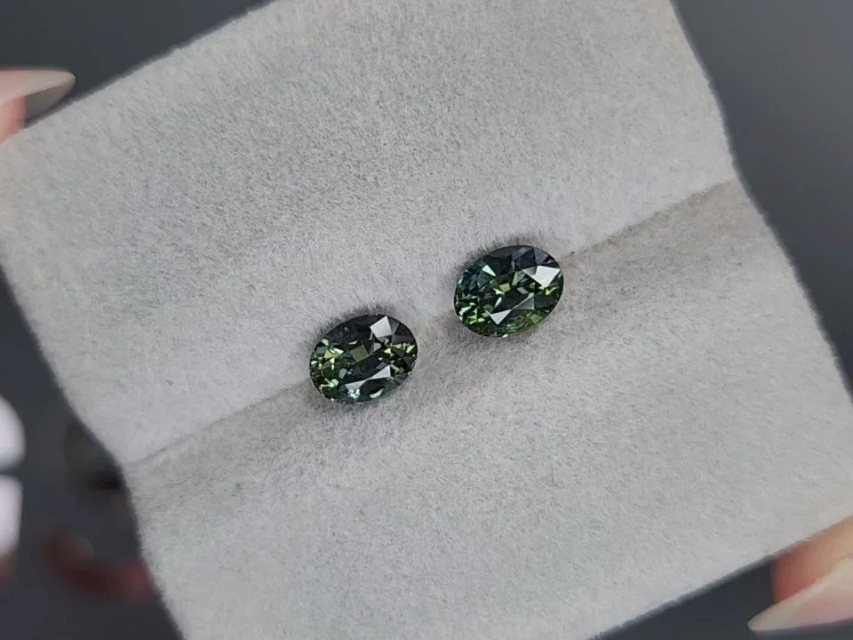 Pair of unheated Teal sapphires in oval cut 2.25 carats, Madagascar  Image №4