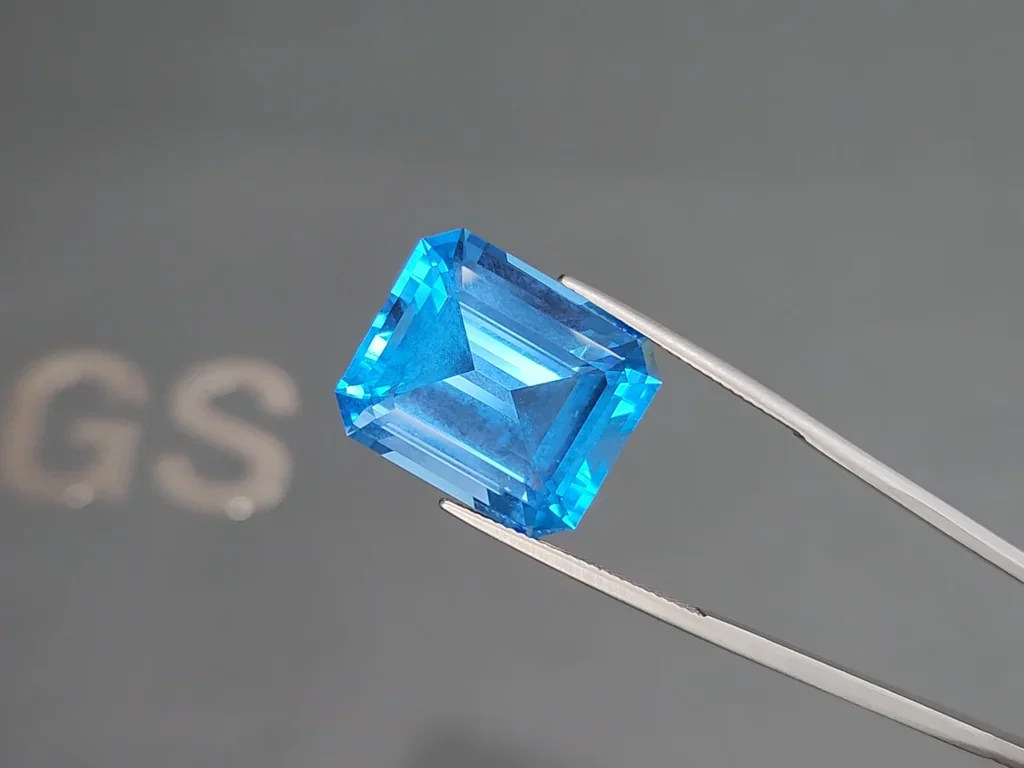 Large topaz Swiss Blue octagon cut 30.60 carats, Brazil Image №3