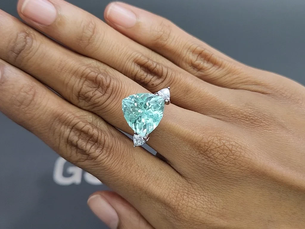 Green Paraiba tourmaline trillion cut 8.51 carats, Mozambique Image №5