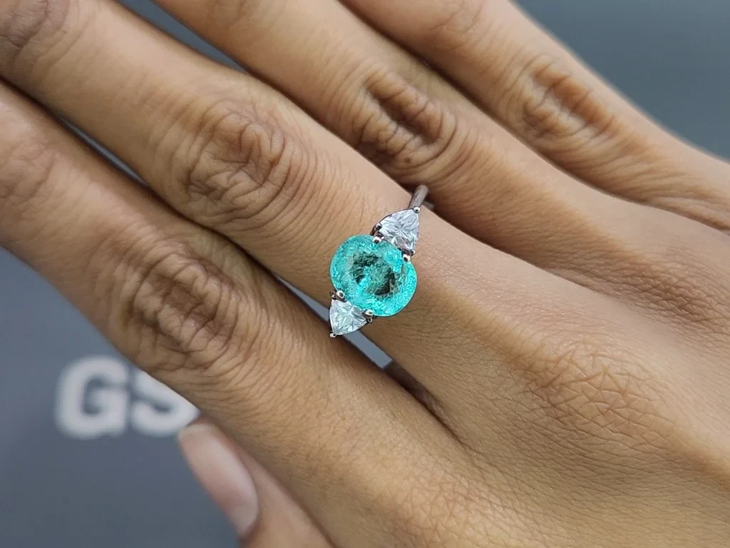 Neon blue Paraiba tourmaline in cushion cut  2.04 carats, Mozambique Image №5