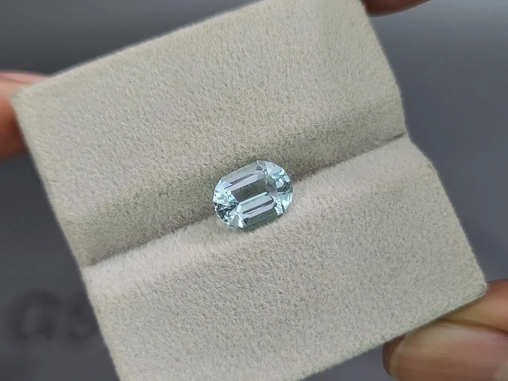Aquamarine cushion cut 1.70 carats, Madagascar  Image №4