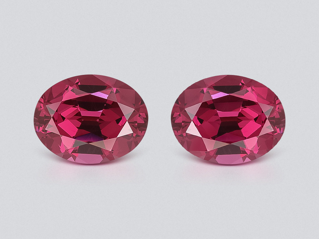 Pair of garnets rhodolite oval cut 4.55 carats, Madagascar Image №1