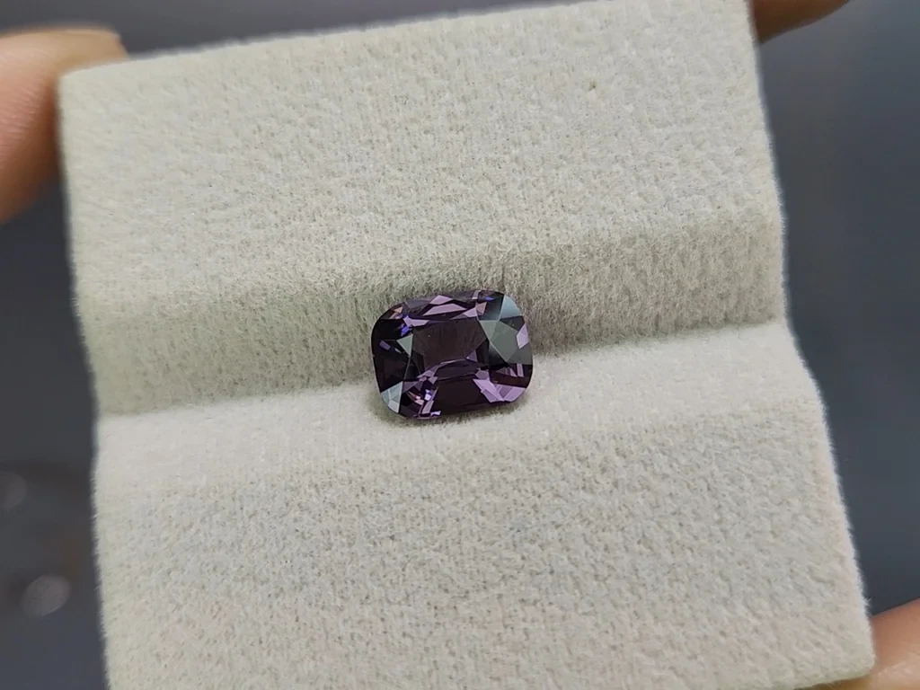 Violet spinel cushion cut 2.36 carats, Tanzania Image №4