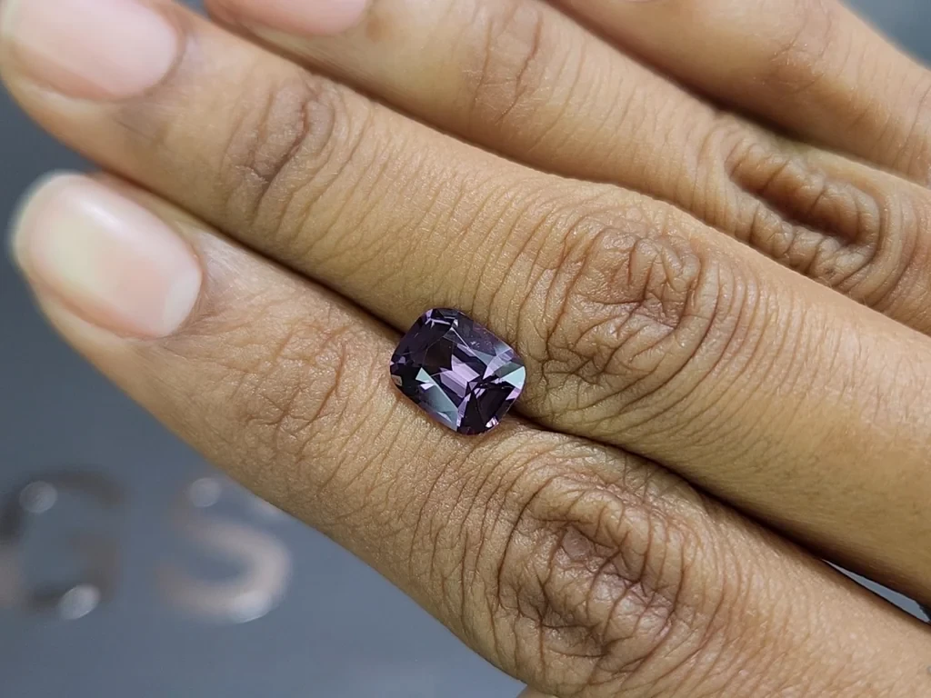 Violet spinel cushion cut 2.36 carats, Tanzania Image №2