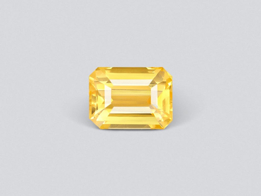 Ring with 3.02 carat gold sapphire in 18K yellow gold Image №4