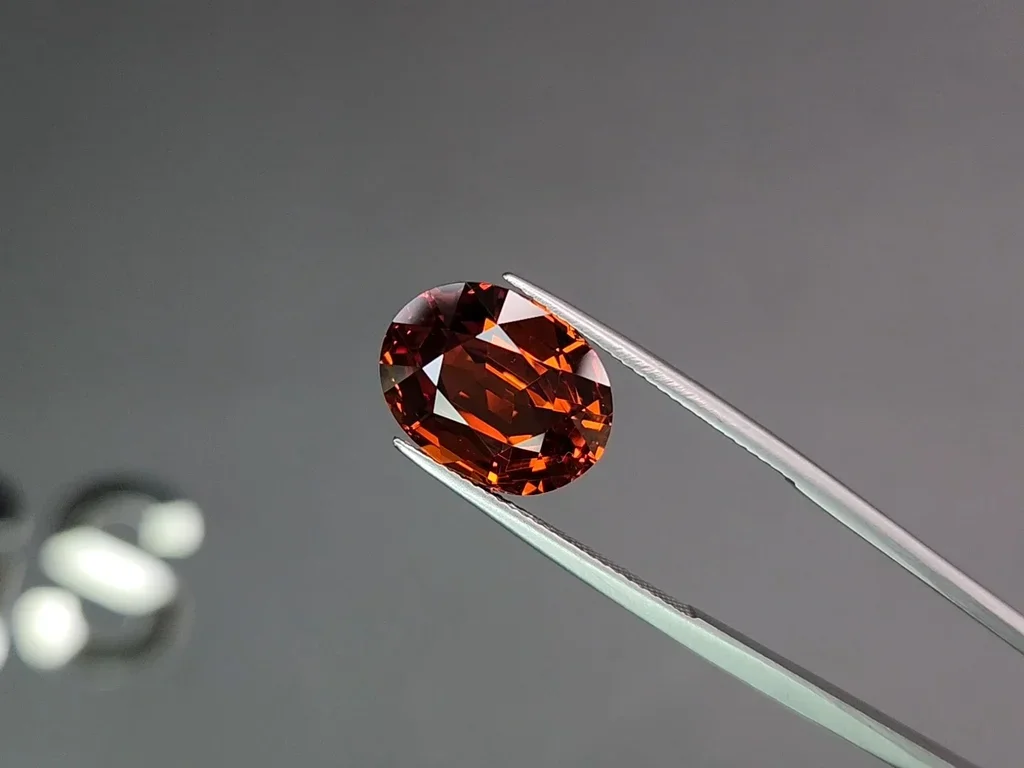 Deep orange spessartine garnet in oval cut 13.27 carats  Image №3