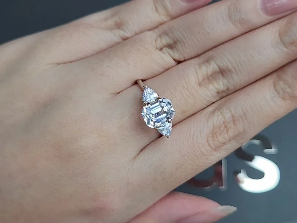 White sapphire in octagon cut 3.43 carats, Sri Lanka Image №5