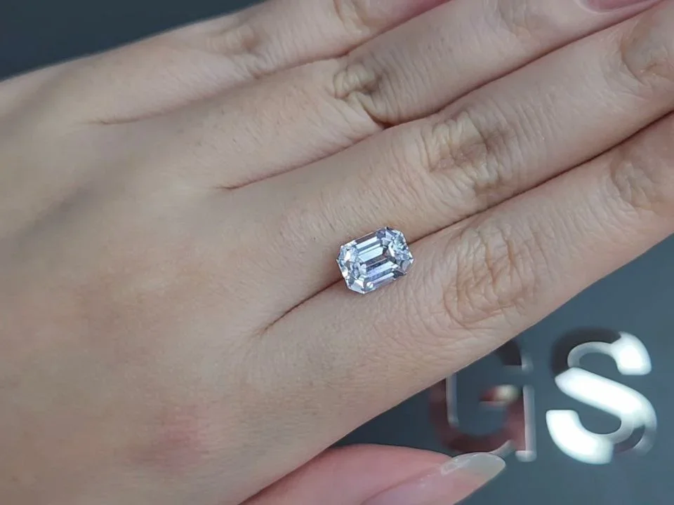 White sapphire in octagon cut 3.43 carats, Sri Lanka Image №2