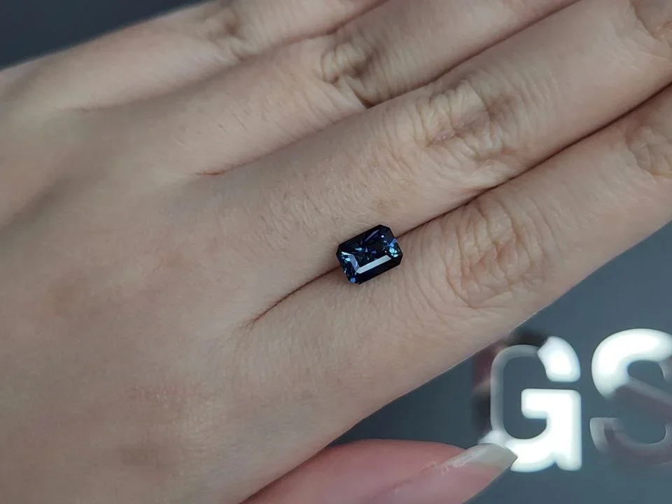 Unheated Teal sapphire in radiant cut 1.55 carats, Madagascar     Image №2