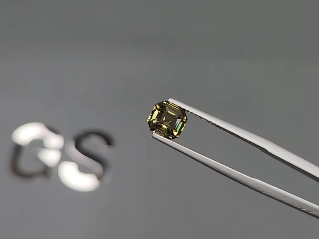 Unheated sapphire colour change asscher cut 1.52 carats, Sri Lanka Image №4