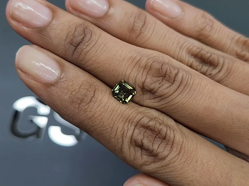 Unheated sapphire colour change asscher cut 1.52 carats, Sri Lanka Image №2