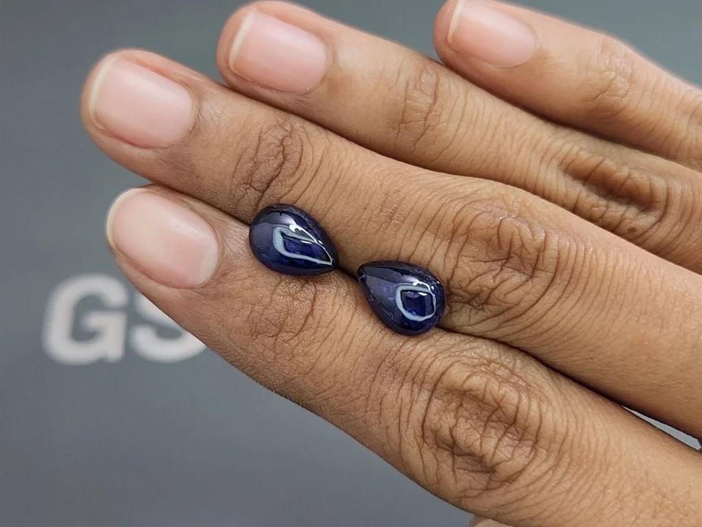 Pair of unheated blue sapphires cut cabochon 5.00 carats, Burma Image №2