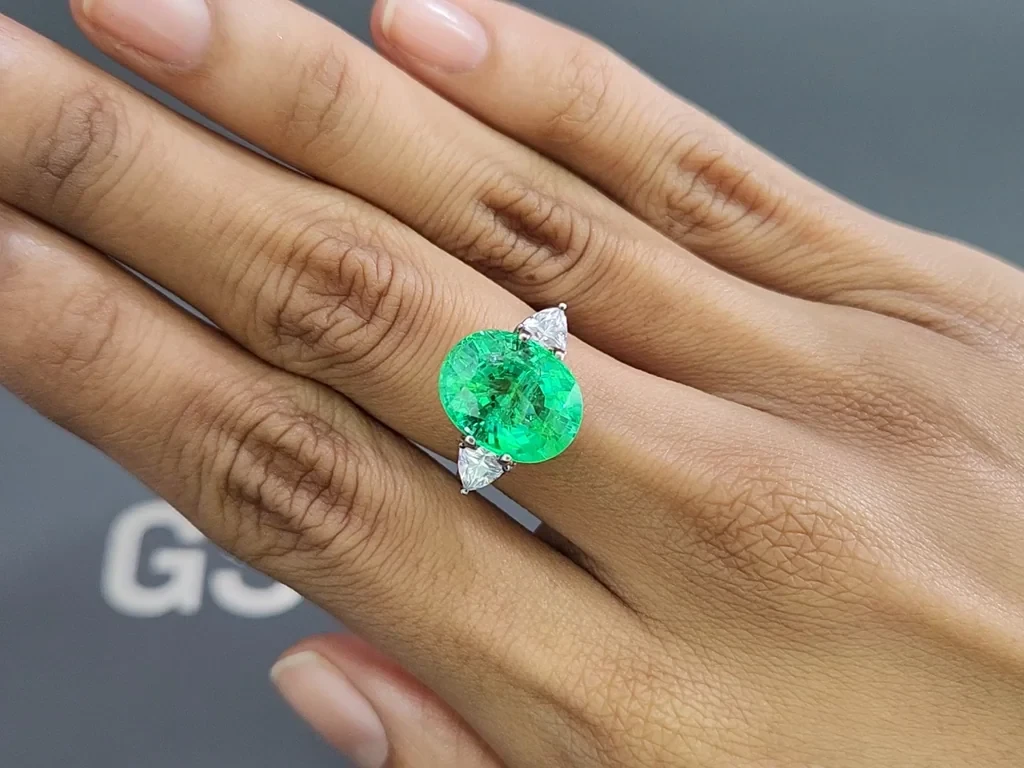 Neon green Paraiba tourmaline in oval cut 7.55 carats, Mozambique Image №5