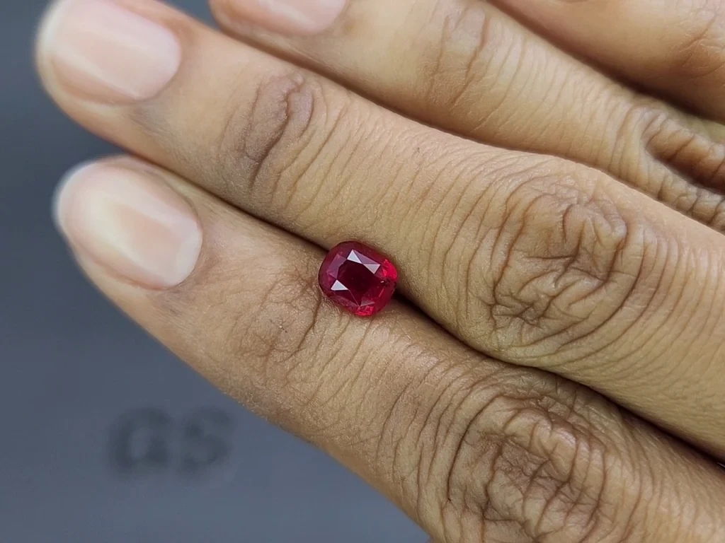Unheated ruby Pigeon blood cushion cut 1.59 carats, Mozambique Image №2